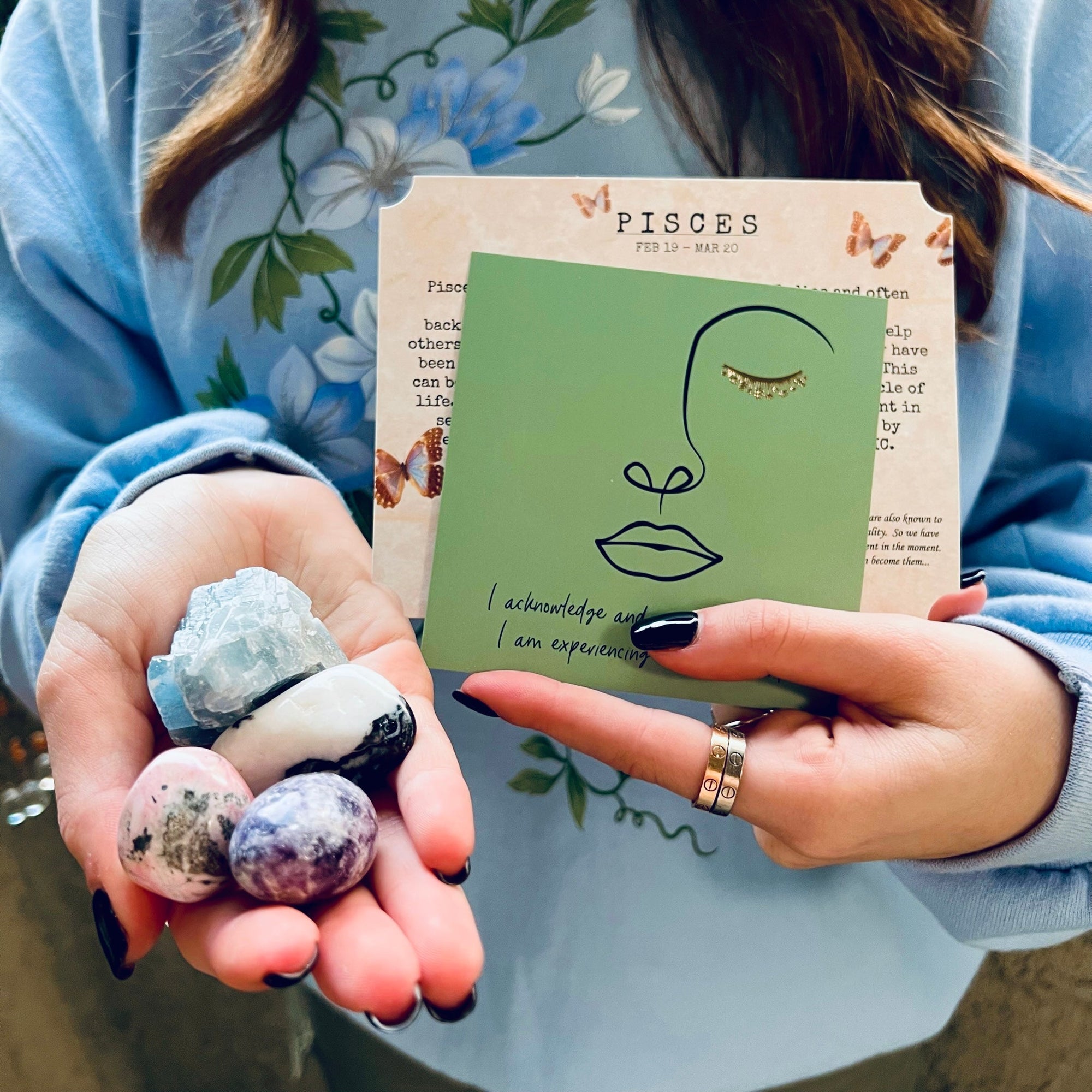 Pisces Crystal Set for Dreaming & Self Expression - Includes Aura Cleansing Kit